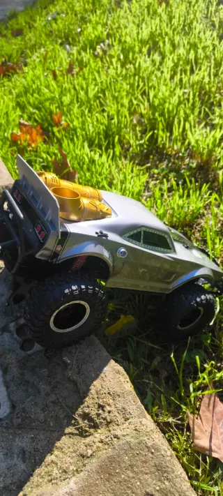 Coche RC Monster Truck todoterreno