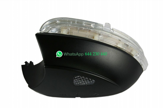 PILOTO LATERAL IZQUIERDO C/LUZ CORTESIA RETROVISO