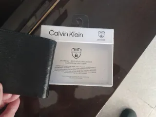 Billetera Calvin Klein Cuero Original Negra