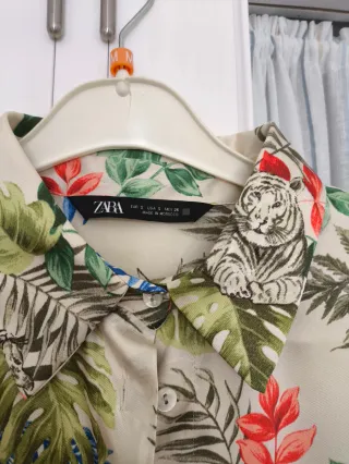 Camisa Zara Raso Estampada