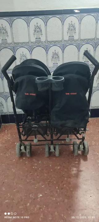 Silla de paseo gemelar be cool, negociable