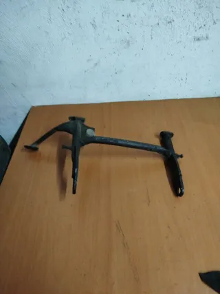 Caballete central Yamaha Teos