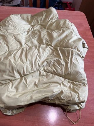 Plumas Bershka color mostaza Talla S