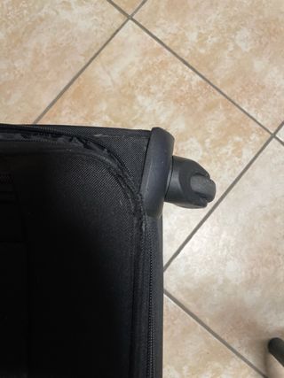 Set American Tourister: Trolley, Borsa, Beauty