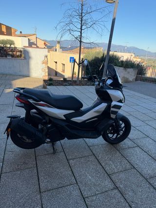 Aprilia SR GT 125cc