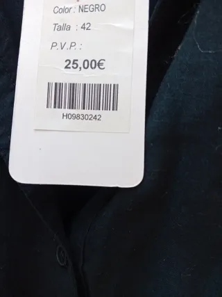 Camisa New Saks Negra Flores Bordadas