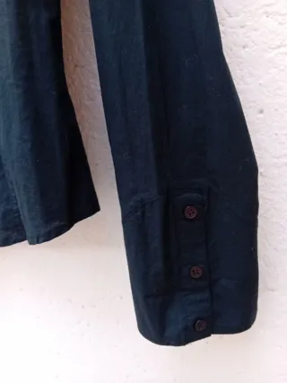 Camisa New Saks Negra Flores Bordadas