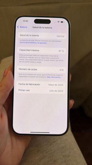 iPhone 15 Pro 256GB + cable original + 4 Fundas