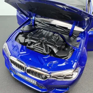 Maqueta BMW M5 F90 1:18