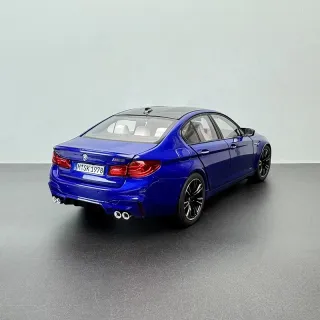 Maqueta BMW M5 F90 1:18