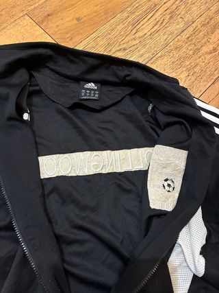 Felpa Adidas nera e bianca