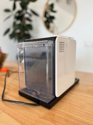 Cafetera Nespresso DeLonghi Lattissima One Touch