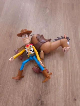 Muñeco Buddy y Caballo Perdigón Toy Story