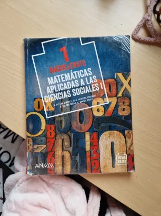 Libro de: matemáticas, filosofía, lengua, historia