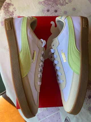Zapatillas Puma Blancas y Verdes