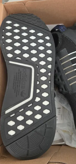 Adidas NMD R1 V2 boost talla 38.5 nuevas