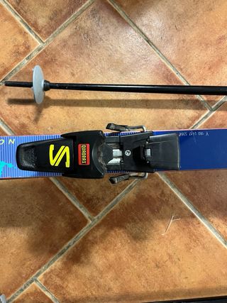 Esquís Dynastar Omega con bastones