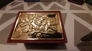 Portagioie vintage con coperchio in argento