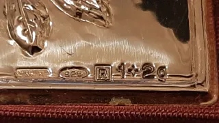 Portagioie vintage con coperchio in argento