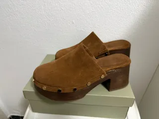 Tacones Stradivarius Marrones  talla 38