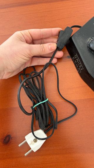 Lámpara Art Déco Figura Mujer Globo siglo XX