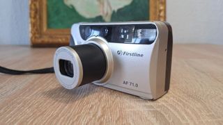 Firstline AF 71.0 Cámara analógica 35-70mm