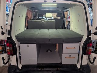 Volkswagen Transporter T5 2006 camper