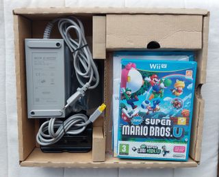 Nintendo Wii U, Mario & Luigi Premium Pack 32GB HD