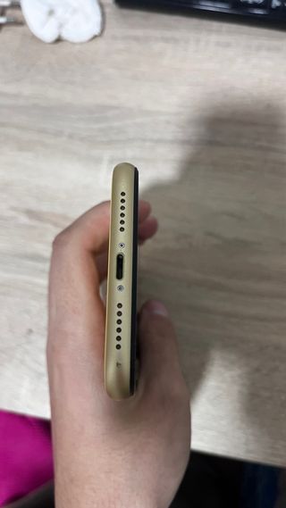 iPhone XR Giallo 83% Capacità