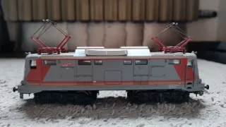 Locomotiva elettrica Lima modello E424 FS