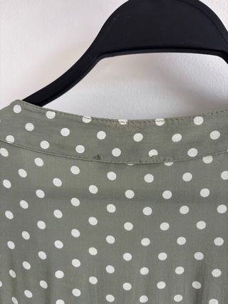 Blusa lunares verde talla L-XL