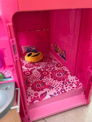 Autocaravana Barbie Rosa