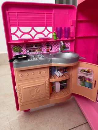 Autocaravana Barbie Rosa