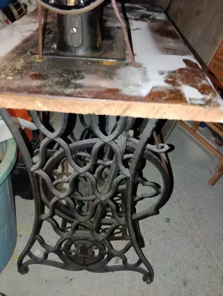 Máquina de coser antigua Singer