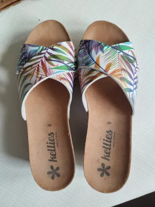 Sandalias cuña Kellies multicolor talla 40