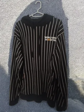 Sudadera Negra con Rayas Blancas Talla L