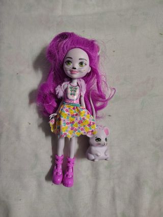 Muñecas enchantimals