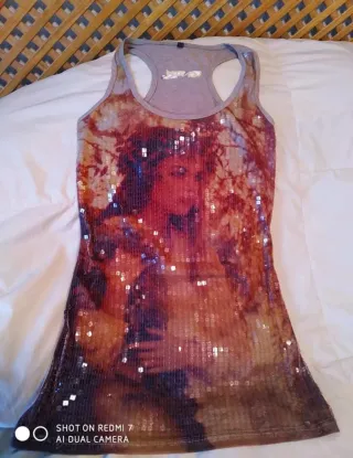 Camiseta lentejuelas Central