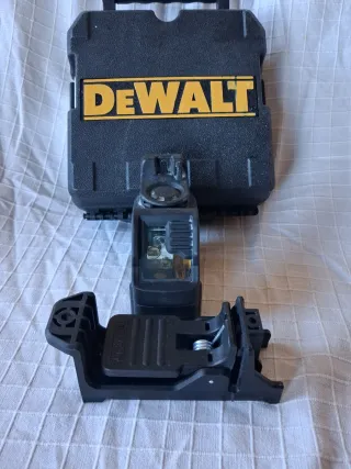 Nivel Láser DeWalt DW088CG