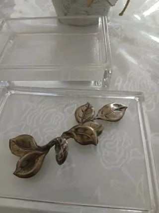 Scatola in cristallo con dettagli argento