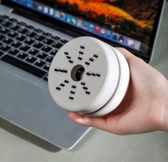 Mini aspirador de escritorio.