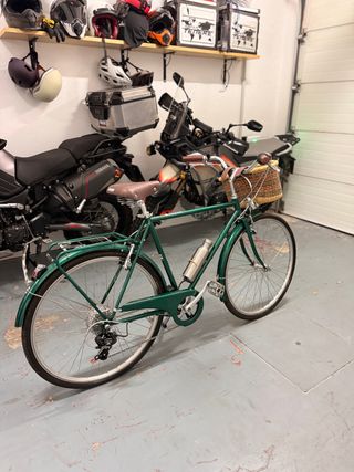 Bicicleta electrica Capri Berlin verde como nueva