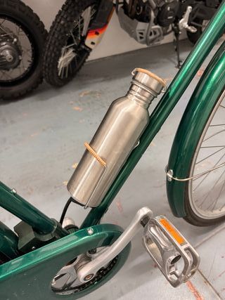 Bicicleta electrica Capri Berlin verde como nueva