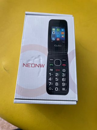 Móvil Qubo NEONW Negro sin usar