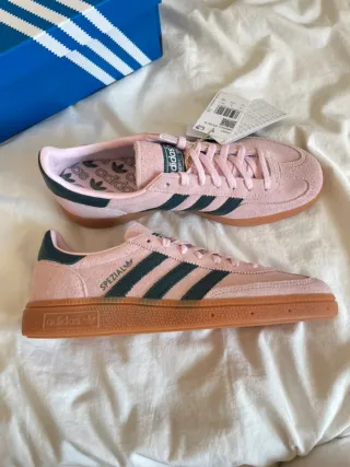 Adidas Spezial Rosa Talla 40.5 Nuevas