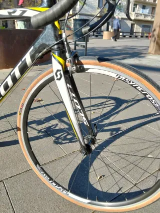 Tienda: Bicicleta de carretera Scott cuafro carbon