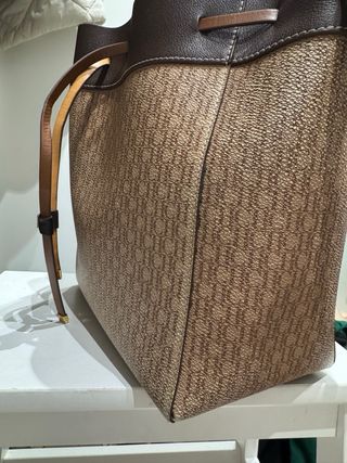 Bolso Carolina Herrera Beige y Marrón