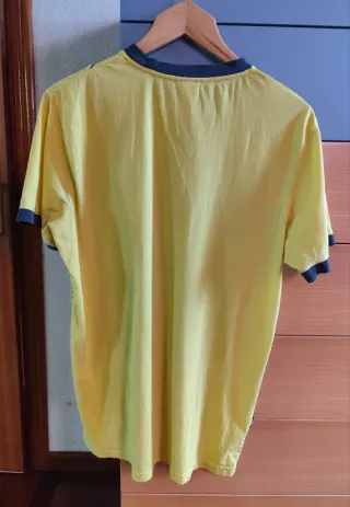 Camiseta Umbro Amarilla