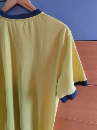 Camiseta Umbro Amarilla