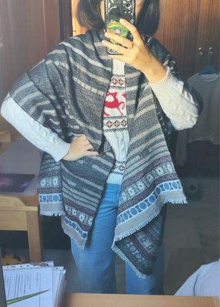 Bufanda pañuelo gris y granate